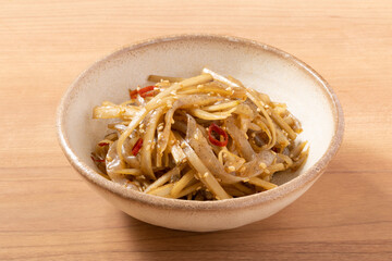 コンニャクとゴボウのきんぴら