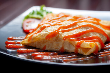 Pattaya fried rice is covered with beaten egg mixture