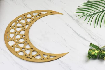 Poster Ramadan background with Islamic decorative pattern, beads and palm leaves. Marble white background for text. © cholifah