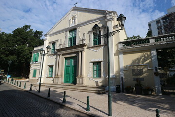 マカオ　教会のある街並み