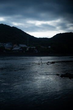 曇天の光