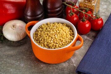 Dry ptitim heap in the bowl