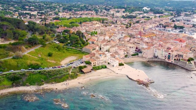 Vue aérienne de St Tropez, Côte d'Azur, France