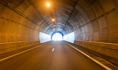 Tunnel du Mont Sion auf der A41 bei Richtung Genf (Frankreich)