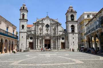 Fototapeta na wymiar View at the cathedral of Havana on Cuba