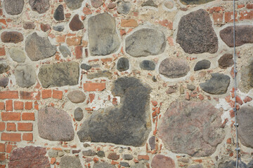 Kirchenmauer aus Backstein in Radewege im Havelland