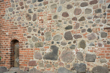 Kirchenmauer aus Backstein in Radewege im Havelland