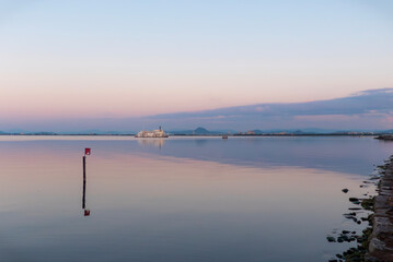 冬の琵琶湖の夕暮れの風景　滋賀県大津市