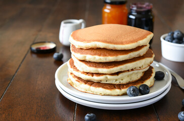 Pancakes for breakfast. Pancakes with berry jam - 752500209