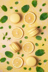 Lemon macarons 