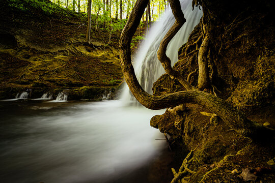 Lutterfall bei Gro&szlig;bartloff / Effelder im Naturpark Eichsfeld- Hainich- Werratal.