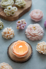 Decorative candles in the form of flowers