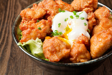 から揚げ丼