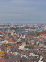 Fototapeta na wymiar Vue sur Strasbourg depuis les hauteurs