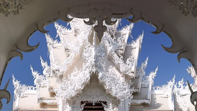Cinematic reveal of famous White Temple in Chiang Rai, Thailand