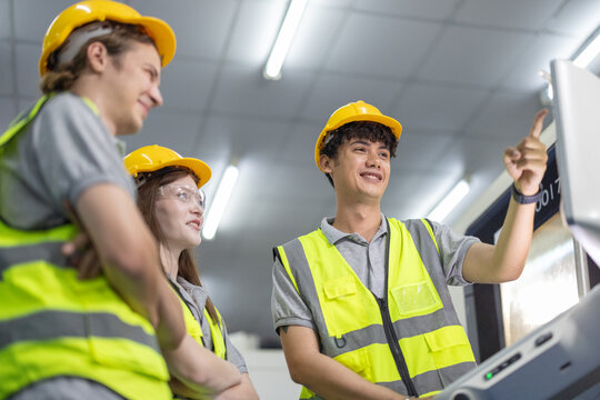 Robotic trainee develop skills in operation, programming, through hands-on sessions in control room