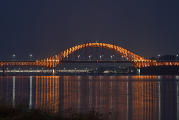 Naklejka premium 서울 강서구 방화대교 아치 야경