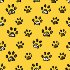 Paw prints with cartoon eyes. Seamless fabric design pattern with yellow background - 752978681