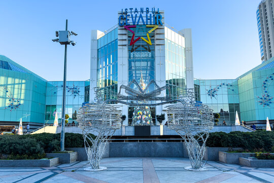 Cevahir AVM shopping center in Istanbul, Turkiye 