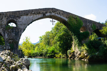View from below the Roman bridge of Cangas de Onis. Asturias - Spain