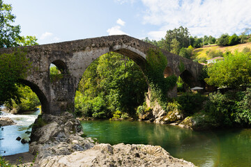 Fototapeta na wymiar Medieval bridge of Cangas de Onis. Asturias - Spain