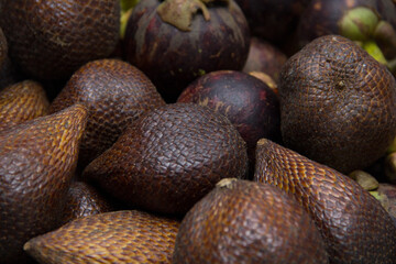 mangosteen and snakefruit 