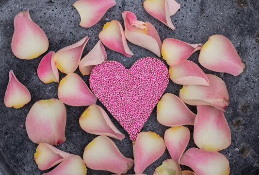sugar heart in petals 