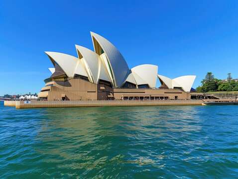 Iconic Sydney Opera House on a Sunny Day