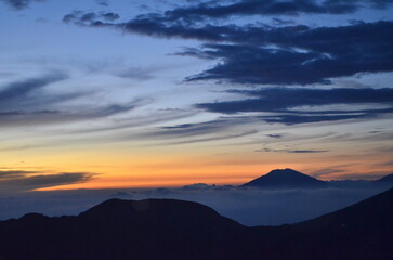 sikunir mountain