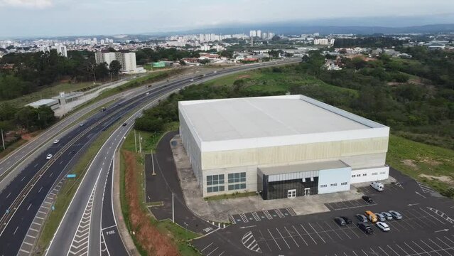 Arena Sorocaba Esportes Eventos Shows Entretenimento Multiuso Futebol Futsal V&ocirc;lei Handebol Gin&aacute;sio Capacidade Localiza&ccedil;&atilde;o Infraestrutura Modernidade Conven&ccedil;&otilde;es Confer&ecirc;ncias Espet&aacute;culos P&uacute;blico Drone