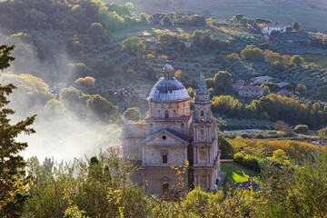 Blick von Montepulciano auf die Basilika Madonna Di San Biagio