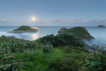 Mondaufgang am Back Beach, Mew Plymouth, Taranaki, Nordinsel, Neuseeland, Ozeanien