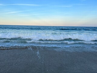 Golden Hour Magic: Beachside Twilight Views