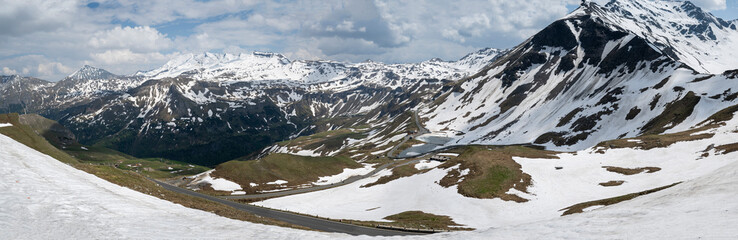 Panoramic view of Grossglockner High Alpine Road in the austrian alps - 753284264