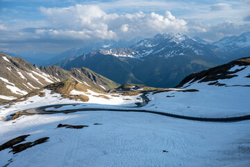 Grossglockner High Alpine Road in the austrian alps - 753284407