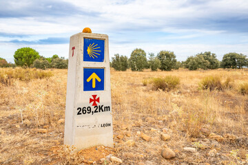 way of Saint James signpost in the countryside near San Justo de la Vega, province of Leon, Castile and Leon, Spain - 753286032