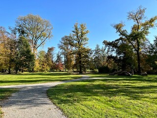 sidewalk in the park of the Kravare castle