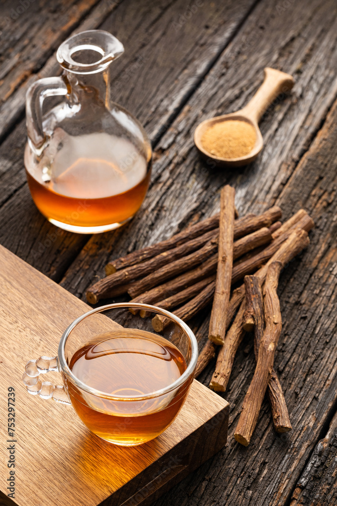 Sticker Hot drink from licorice stems - Glycyrrhiza glabra powder