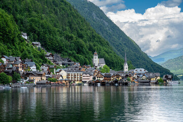 Hallstatt village in Austrian Alps. - 753304831