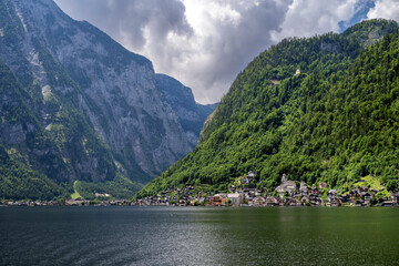 Hallstatt village in Austrian Alps. - 753305016