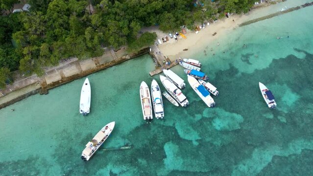 Isla bendita, bendita beach, islas del rosario , Cartagena de indias
