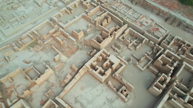 Brick Labyrinths: The Ancient City of Mohenjo Daro