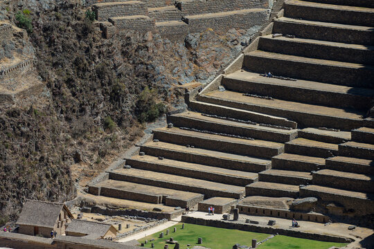 Ollantaytambo is a well-preserved Inca ruins and its historical significance as an ancient Inca settlement and a later colonial town