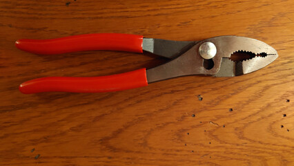 slip-joint pliers (traditional style)