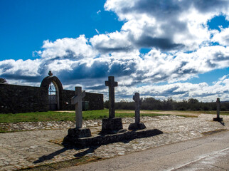 The Calvary of Bercianos de Aliste against the light. It is the end point of its traditional Via...