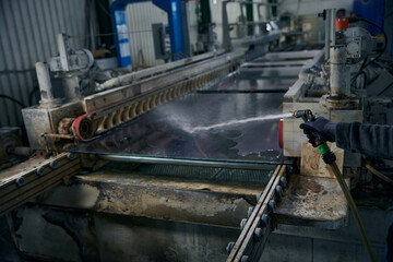 Washing glass in window production