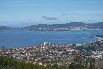 Fototapeta na wymiar Panoramic view of the Ria de Vigo, Pontevedra, Spain