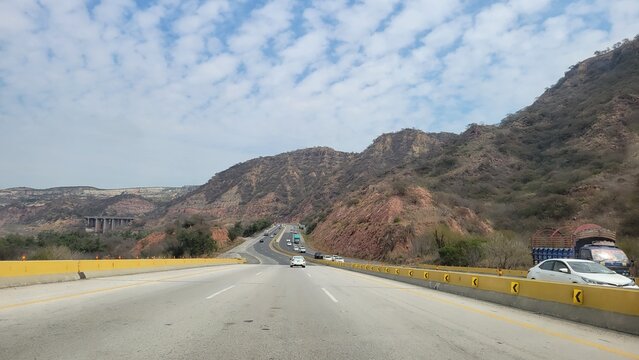 Kallar kahar motorway Pakistan, Beautiful highway 