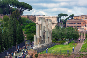I fori Imperiali, l'arco di Costantino e il Palatino visto dal Colosseo. - obrazy, fototapety, plakaty