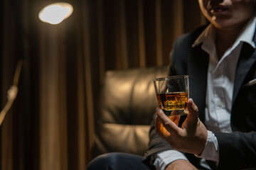 Businessmen in suits drinking  Celebrate whiskey.